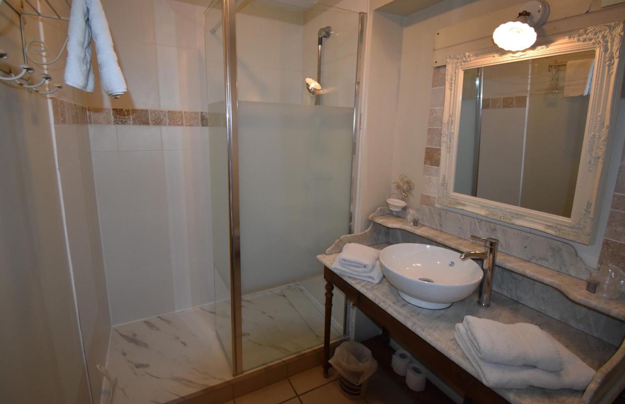 La Cle Des Bois Bed & Breakfast Le Bourg-dʼOisans Dış mekan fotoğraf