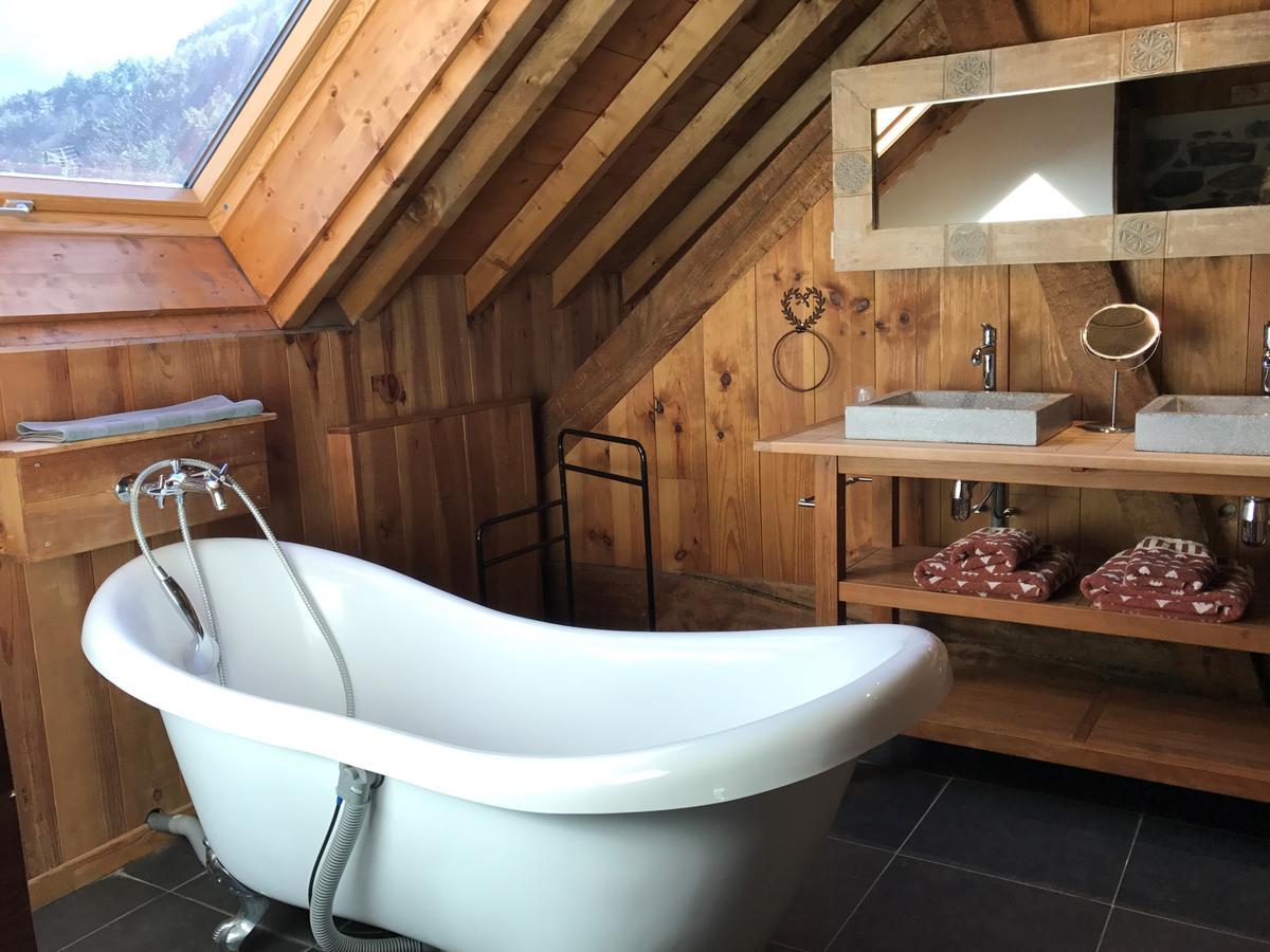 La Cle Des Bois Bed & Breakfast Le Bourg-dʼOisans Dış mekan fotoğraf